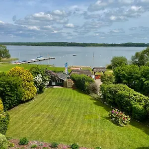 Traumhafter Seeblick Mit Großer Terrasse Apartment Pogeez